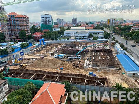 柬埔寨皇家铂晶公寓项目俯视图.jpg